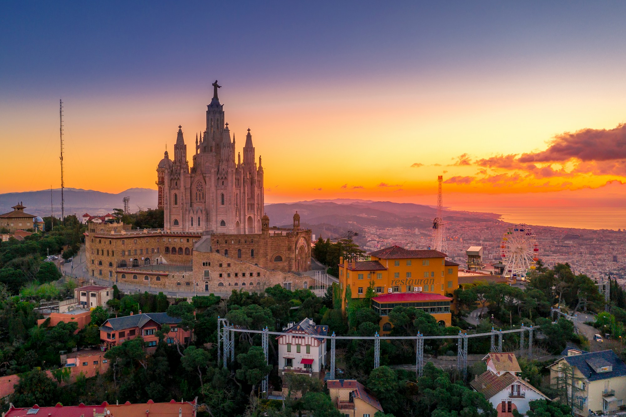 Travel to Lisbon, Spain
& Madrid with D.R.E.W. Travel Agency. Call us today!